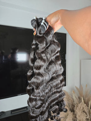 Loose curly raw cambodienne