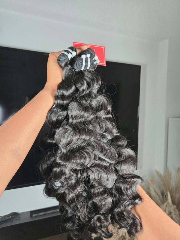 Loose curly raw cambodienne