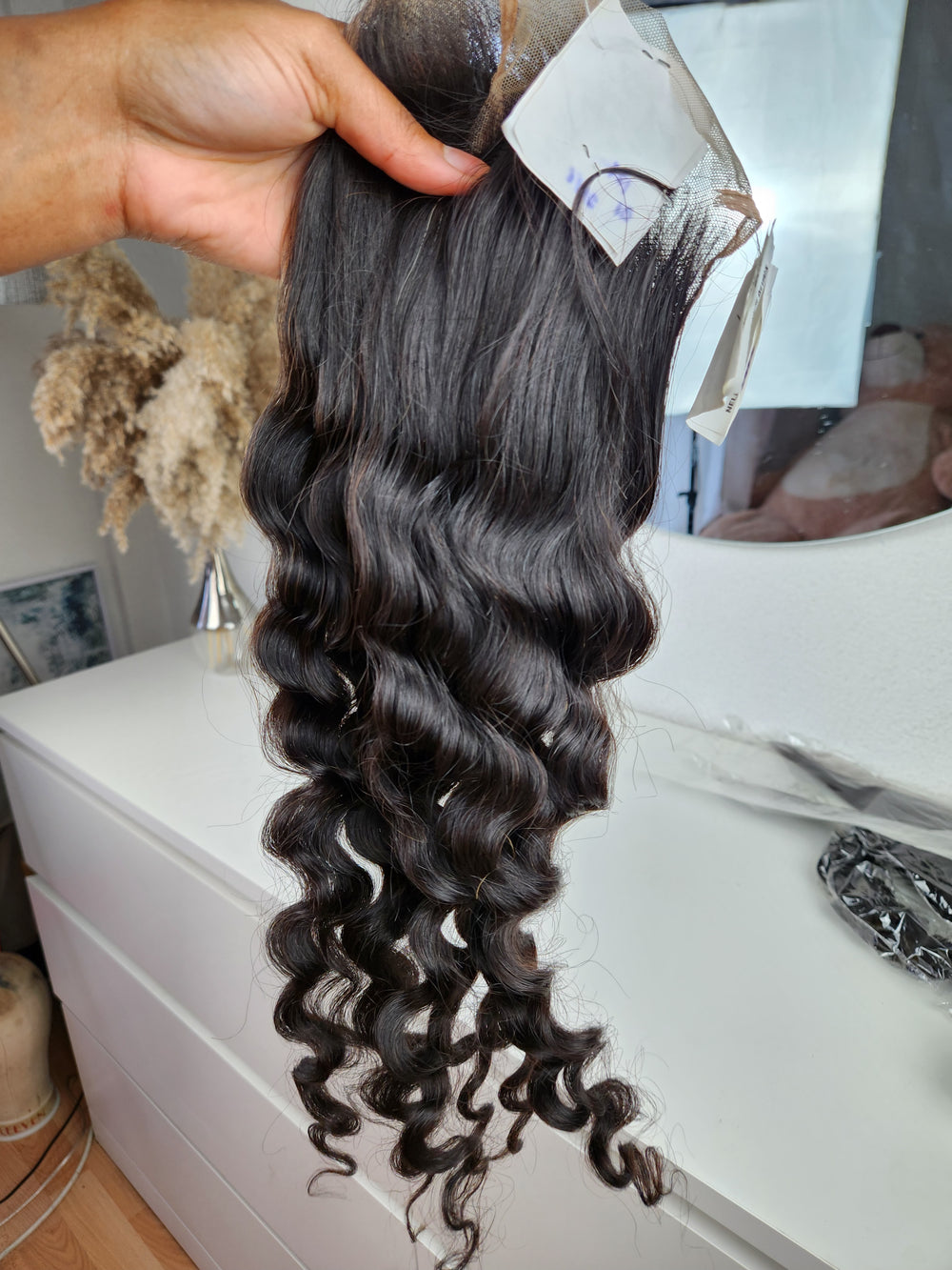 Closure loose curly raw